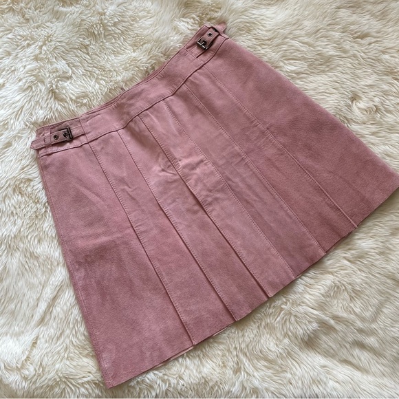 Vintage Y2K Pink Suede Pleated Skirt - Picture 4 of 12